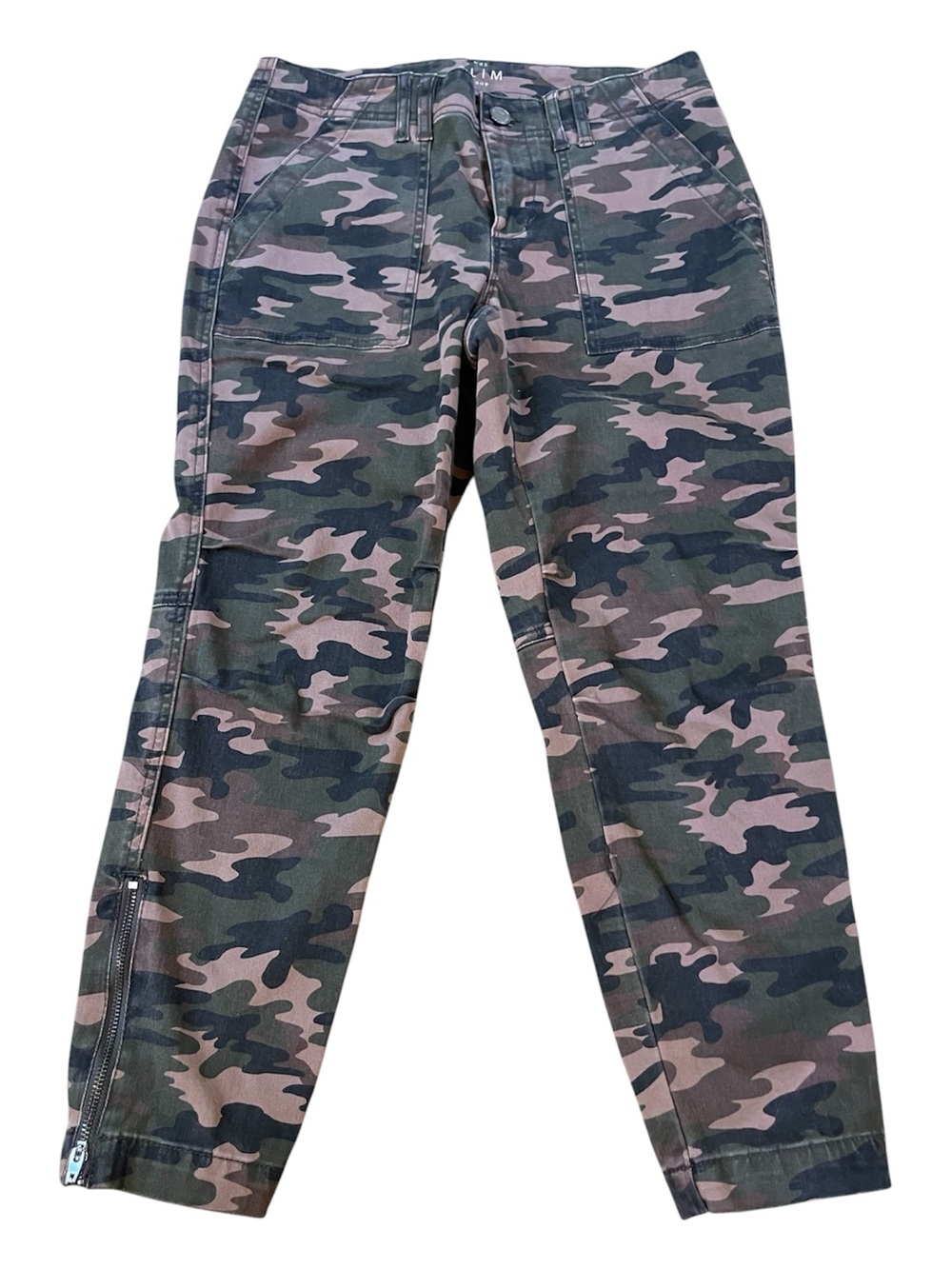 White House Black Market The Slim Crop Camouflage Pants. Size 4P